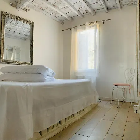 Settignano Window *
